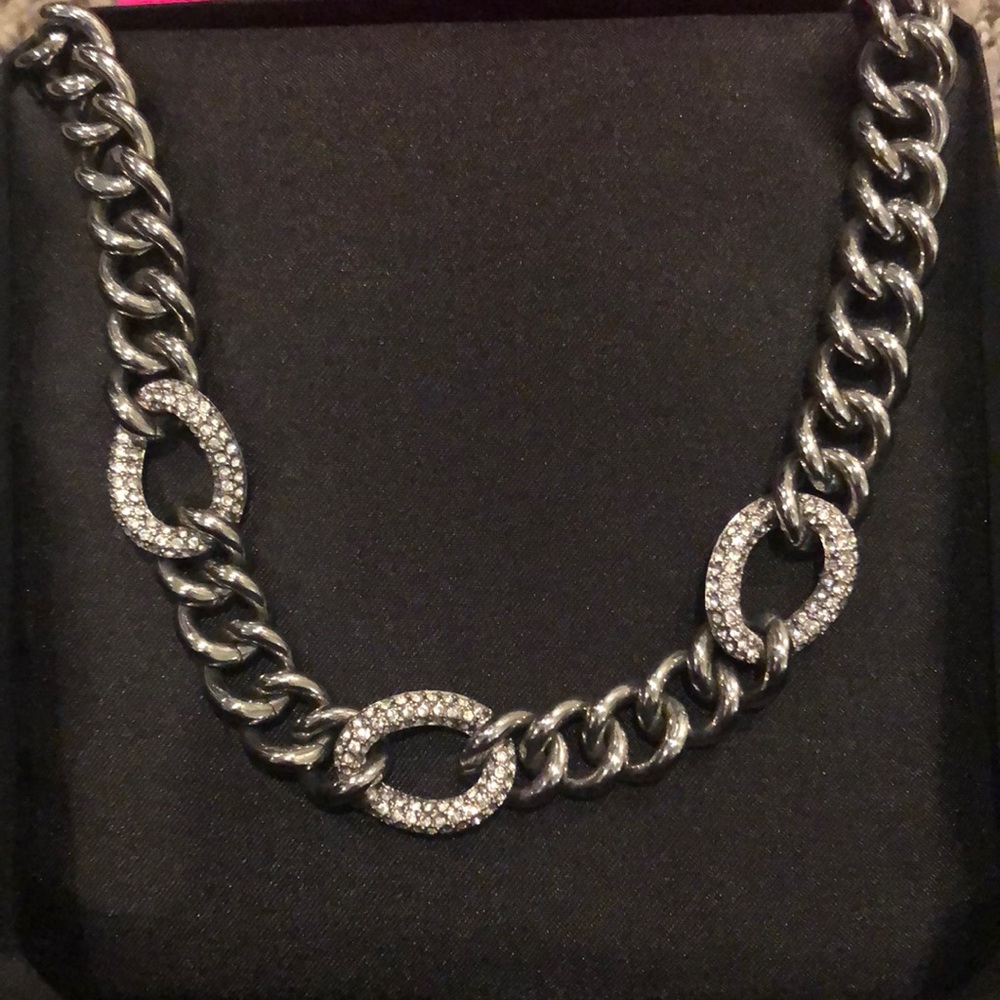 Juicy Couture Chain/Link Necklace